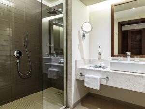 Fanar-Hotel-&-Residences-Hawana-Salalah-Oman-Delux-Room-Lagoon-Bathroom