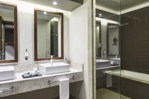 Fanar-Hotel-&-Residences-Hawana-Salalah-Oman-Family-Room-Ocean-View-Bathroom