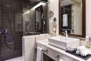 Fanar-Hotel-&-Residences-Hawana-Salalah-Oman-Ocean-View-Jaccuzi-Suite-Bathroom