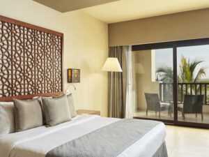 Fanar-Hotel-&-Residences-Hawana-Salalah-Oman-Ocean-View-Jaccuzi-Suite-Bedroom