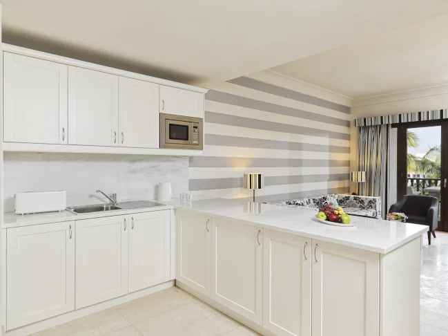 the kitchenette at the one bedroom apartment at fanar resort in hawana salalah oman