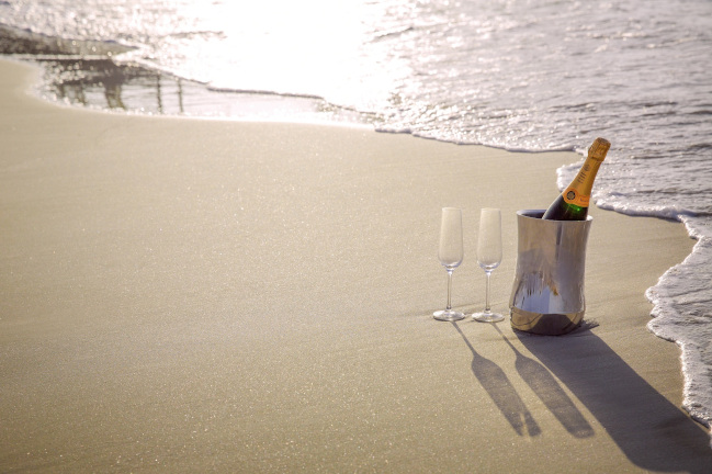 3. header Salalah_Rotana_Resort_Destination_Dining_beach