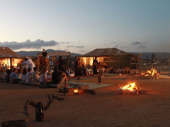 تجربة الطعام في سولي لودج صلاله عمان والاستمتاع بالاجواء العمانية