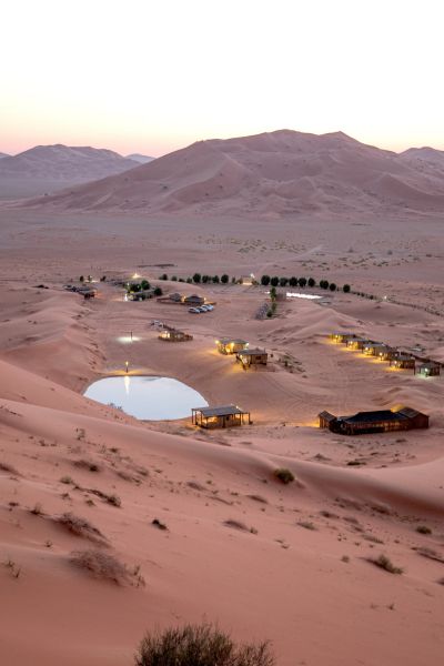 صحراء الربع الخالى وقت الغروب في ايكو لودج عمان