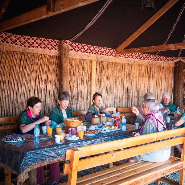 تجربة الطعام في صحراء الربع الخالي ايكو لودج صلالة عمان