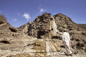 Hawana-Salalah-Dohfar-Oman-Wadi-Derbat-Waterfalls-summer-Excursion-3