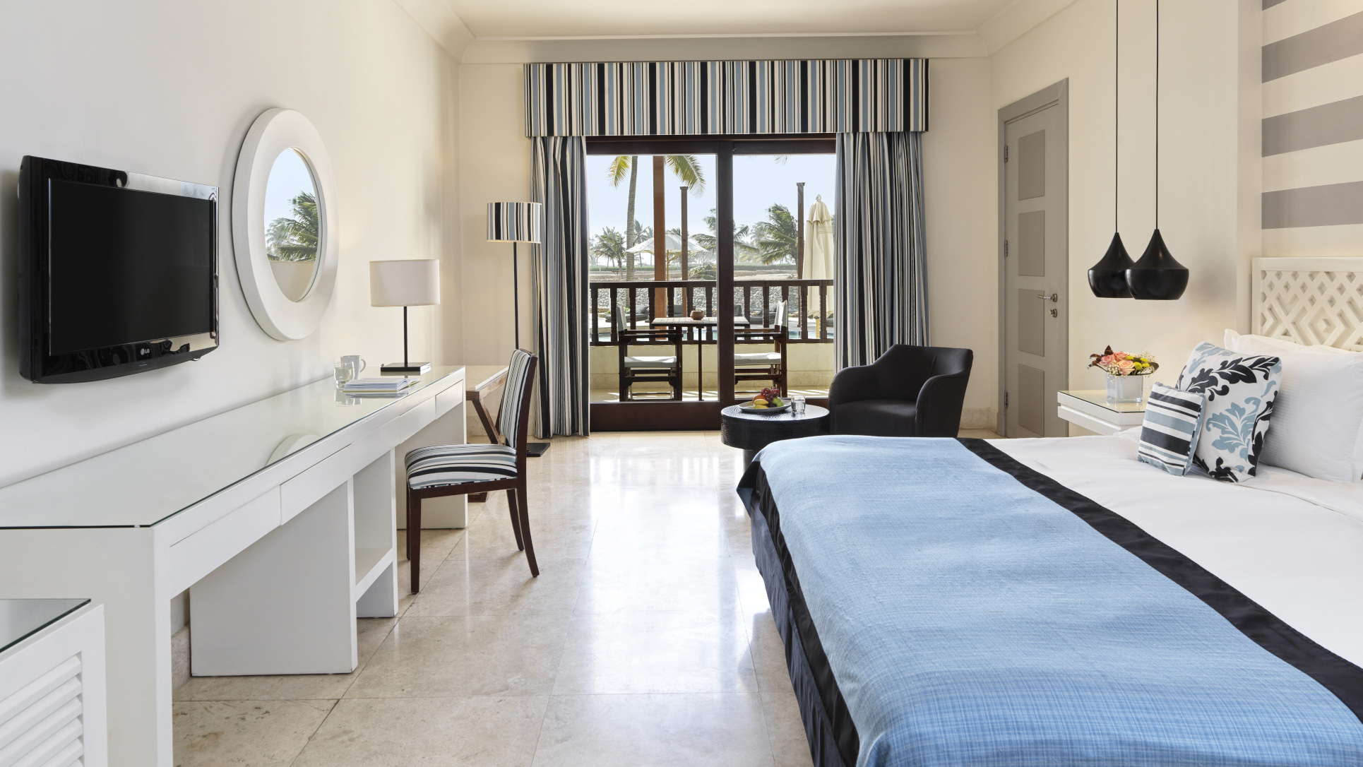 Juweira Boutique Hotel Hawana Salalah Oman Juweira Room King Blue