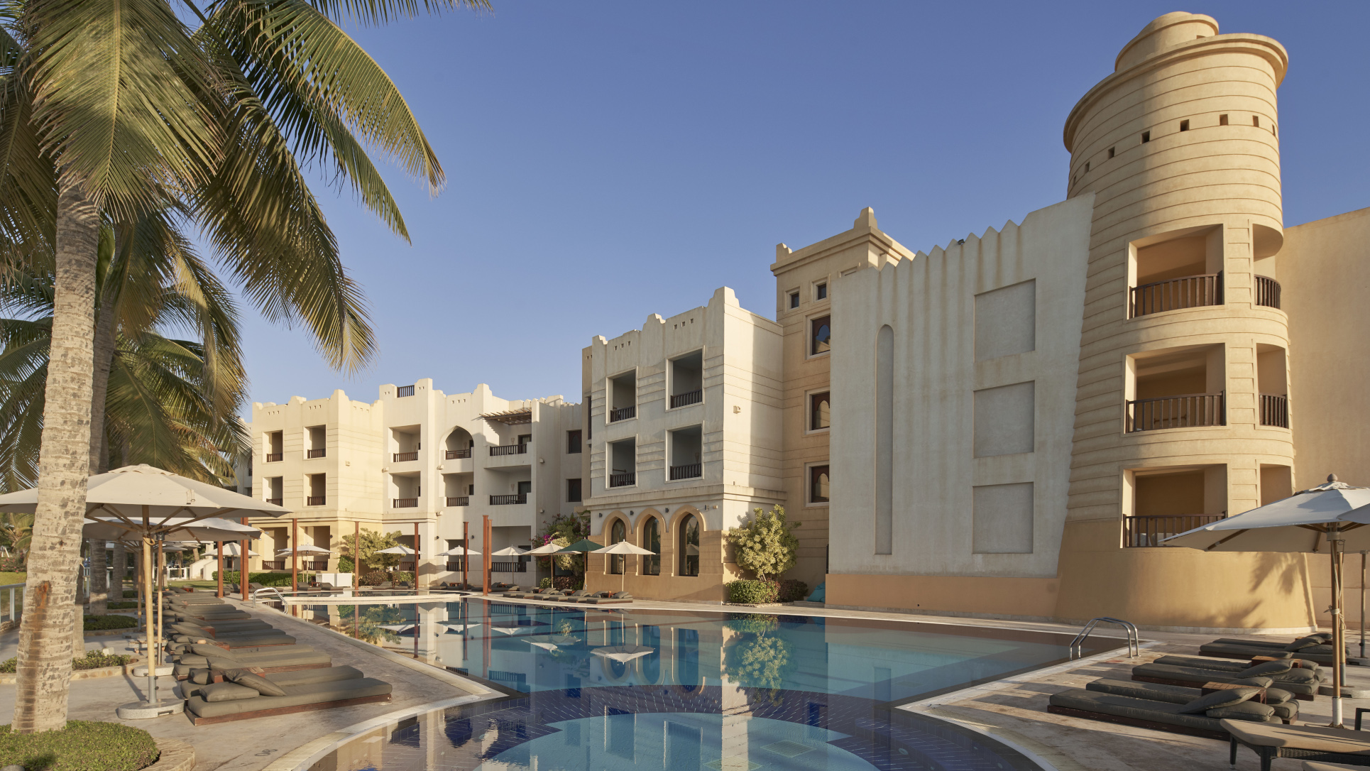Juweira Boutique Hotel Hawana Salalah Oman Pool