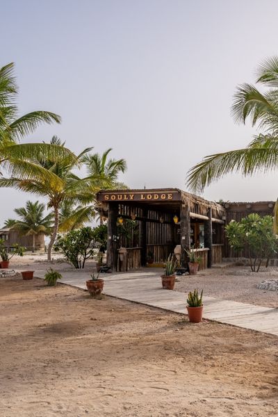 مدخل سولي لودج بالنهار في صلالة عمان