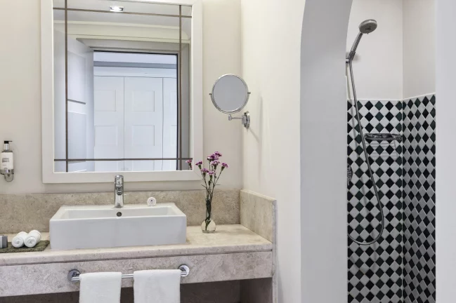 Juweira-Boutique-Hotel-Hawana-Salalah-Oman-Juweira-Room-Red-Bathroom (1)