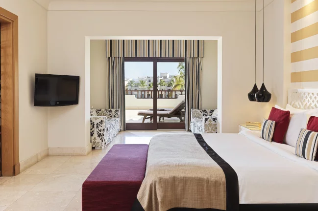 Juweira-Boutique-Hotel-Hawana-Salalah-Oman-Marina-Suite-Red-2