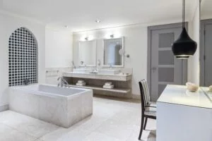 Juweira-Boutique-Hotel-Hawana-Salalah-Oman-Marina-Suite-Red-Bathroom