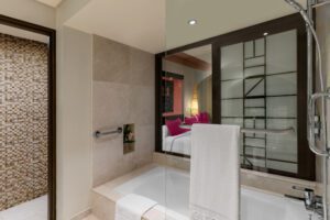 Rotana_Salalah_Resort_Hawana_Salalah_Oman_528_Spacious_Family_Garden_Room_Bathroom