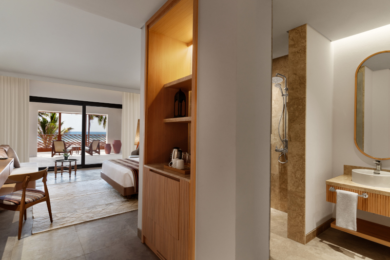 The_Club_By_Fanar_Hawana_Salalah_Executive_Room_King_2